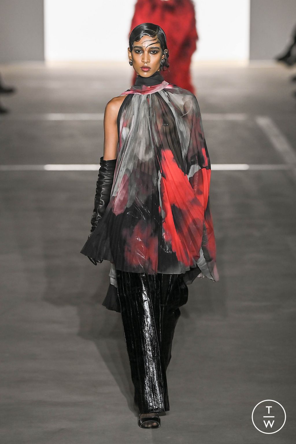 Fashion Week New York Fall/Winter 2024 look 2 de la collection Prabal Gurung womenswear