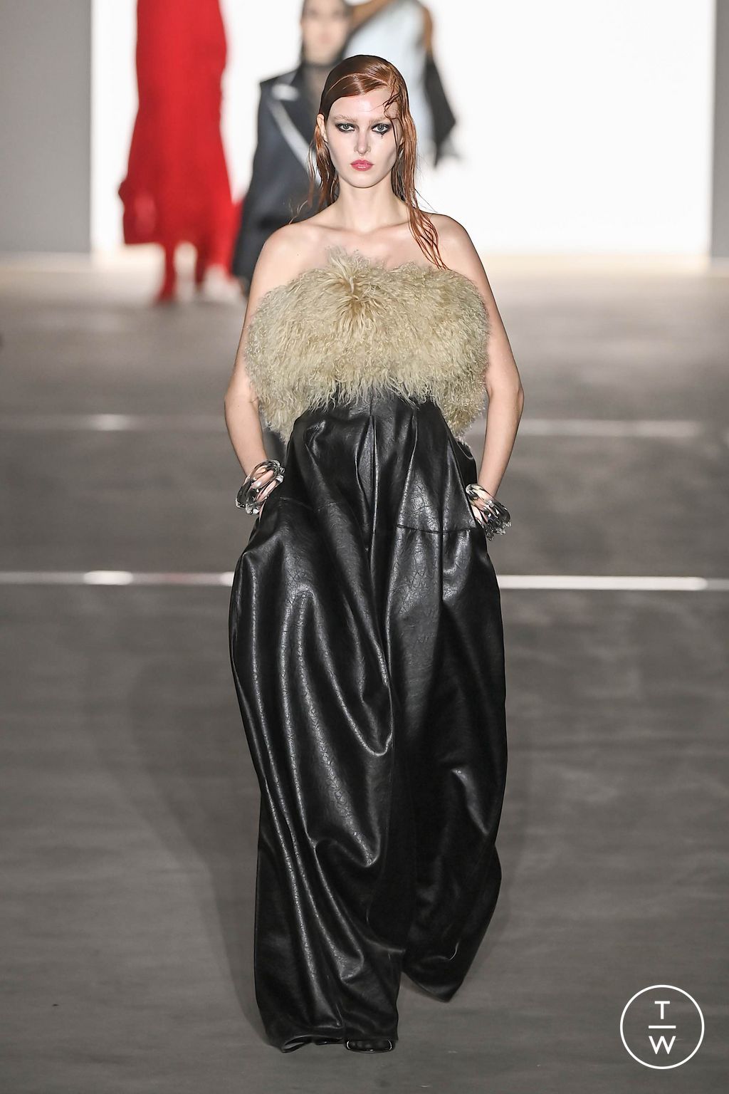 Fashion Week New York Fall/Winter 2024 look 9 from the Prabal Gurung collection 女装
