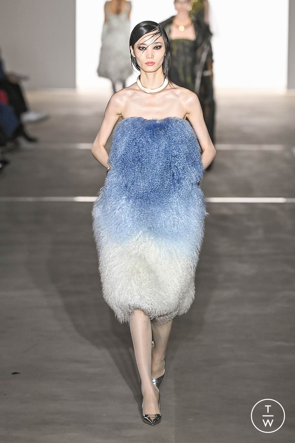 Fashion Week New York Fall/Winter 2024 look 27 from the Prabal Gurung collection 女装
