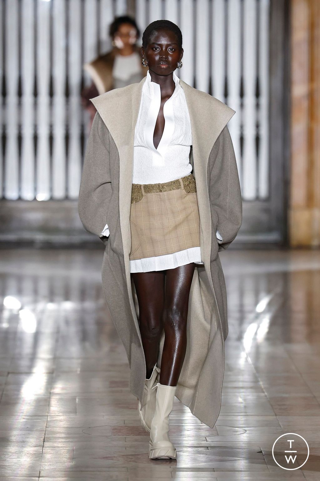 Fashion Week New York Fall/Winter 2025 look 1 from the Prabal Gurung collection 女装