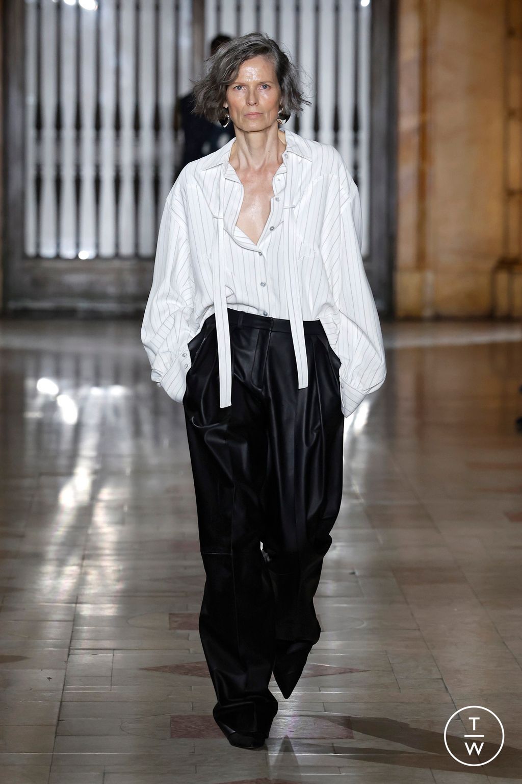 Fashion Week New York Fall/Winter 2025 look 4 from the Prabal Gurung collection womenswear