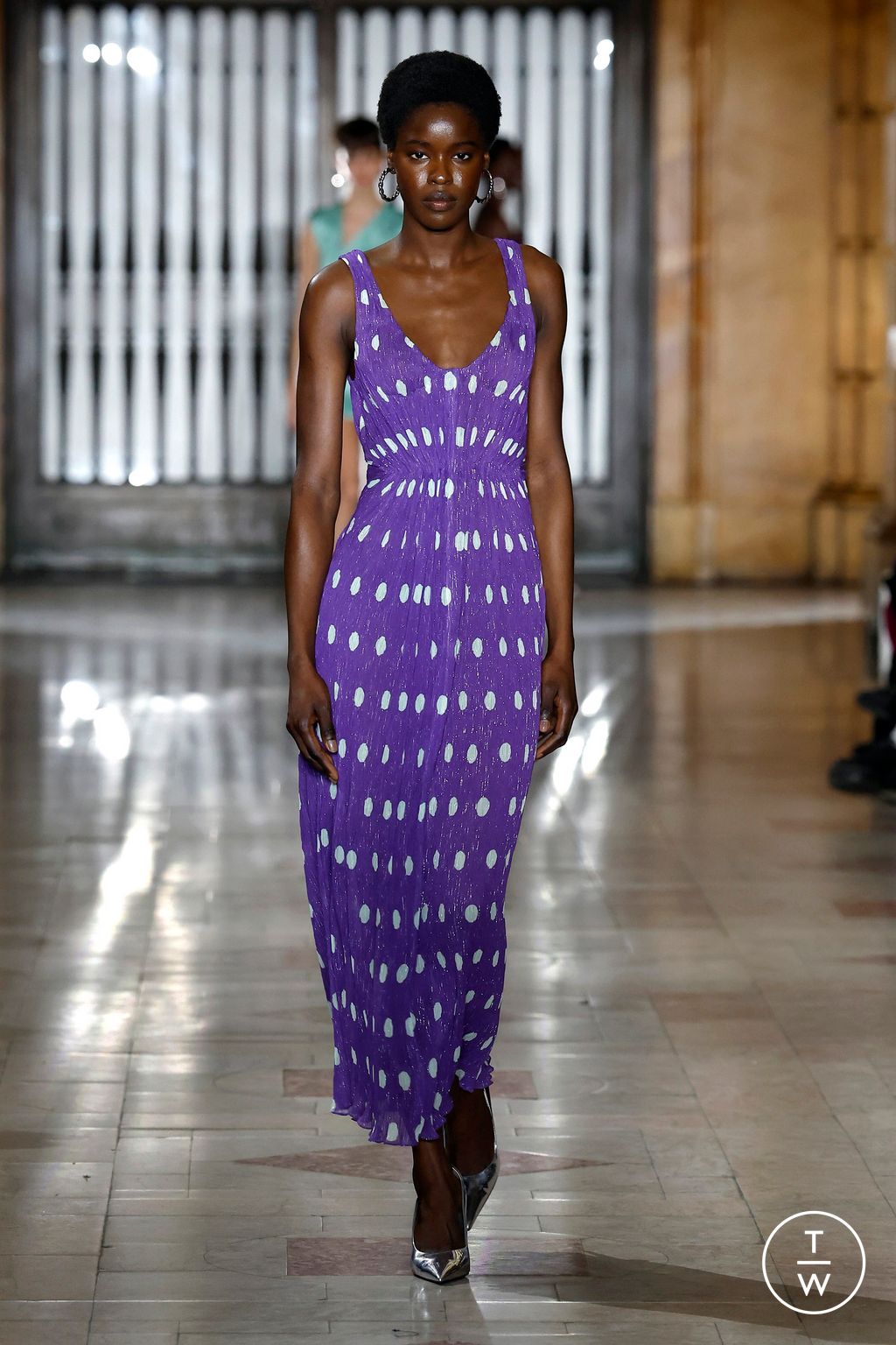 Fashion Week New York Fall/Winter 2025 look 35 from the Prabal Gurung collection womenswear