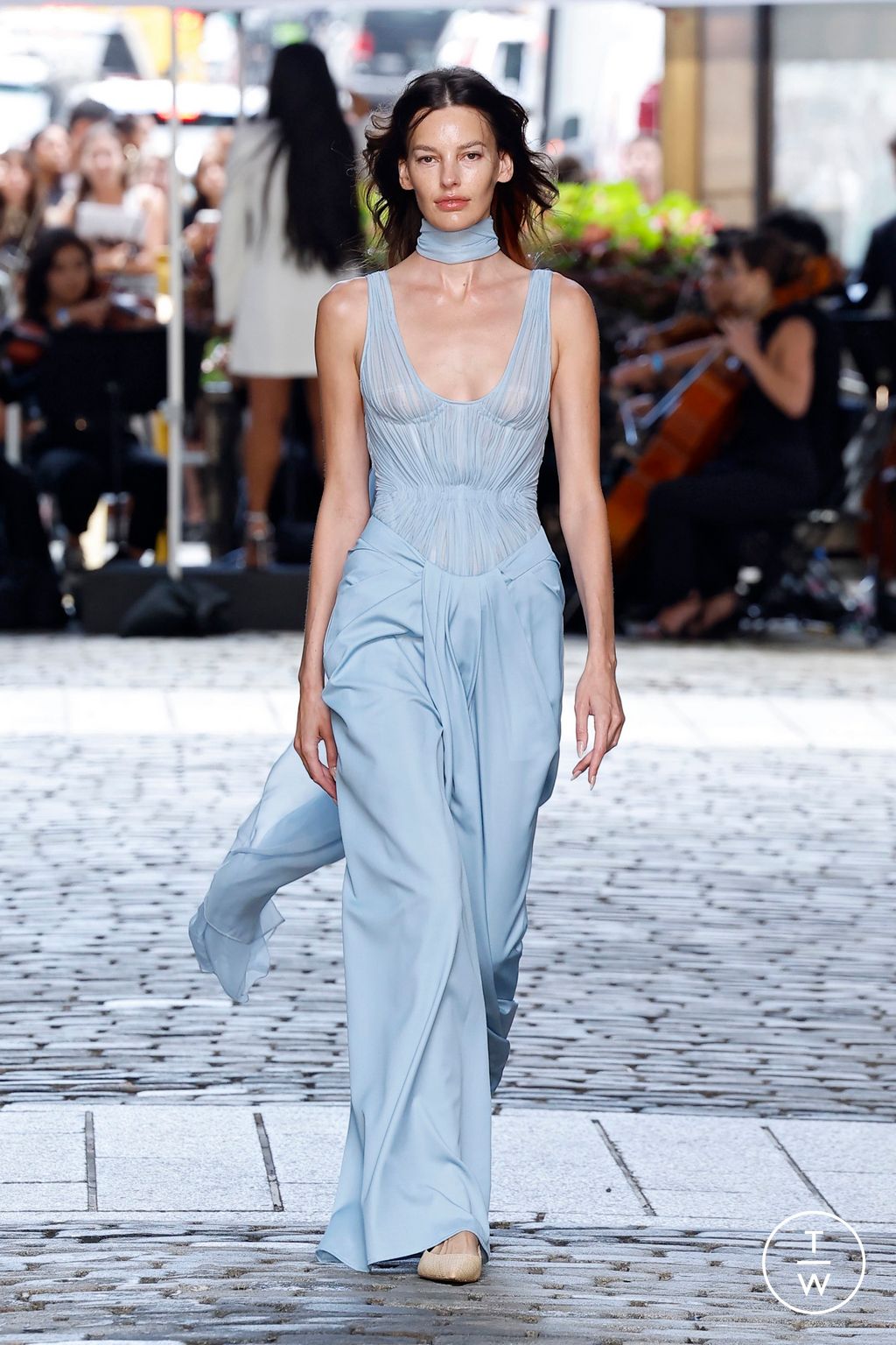 Fashion Week New York Spring/Summer 2025 look 1 from the Prabal Gurung collection 女装