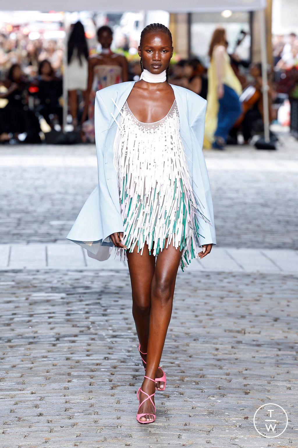Fashion Week New York Spring/Summer 2025 look 23 from the Prabal Gurung collection 女装