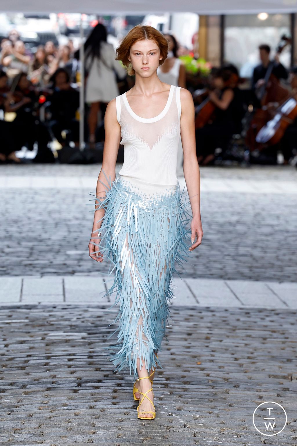 Fashion Week New York Spring/Summer 2025 look 28 from the Prabal Gurung collection 女装