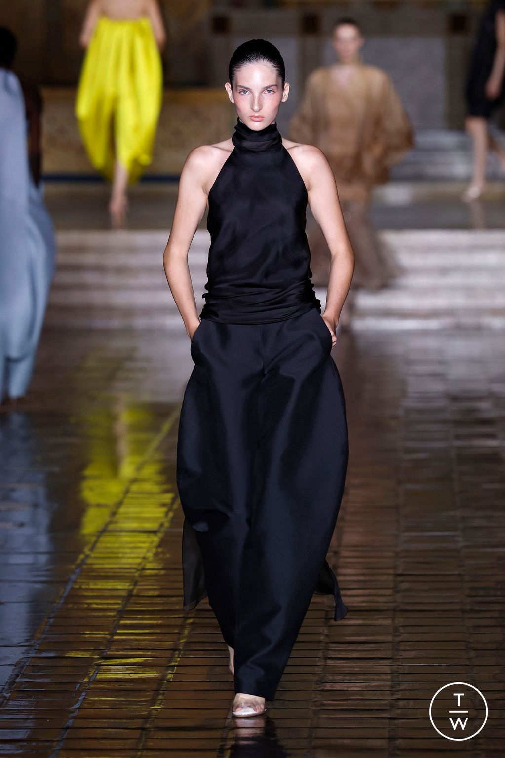 Fashion Week New York Spring/Summer 2026 look 28 from the Prabal Gurung collection womenswear