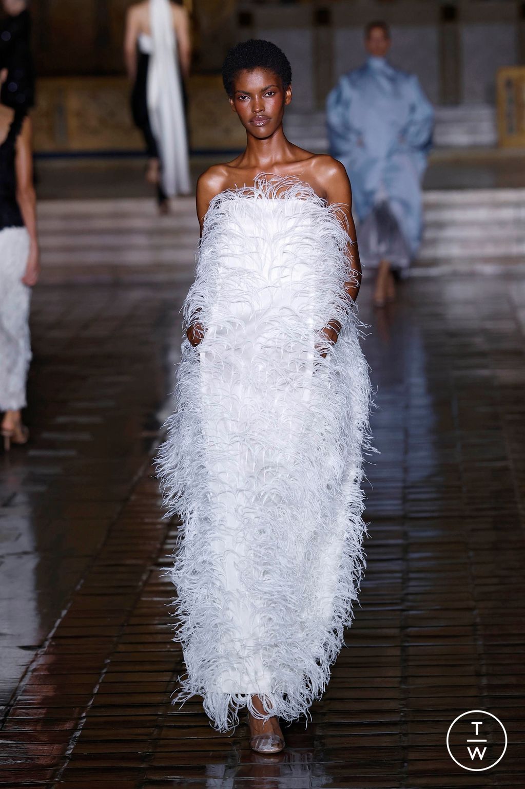 Fashion Week New York Spring/Summer 2026 look 34 from the Prabal Gurung collection womenswear