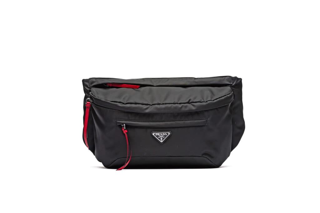 Fashion Week Milan Spring/Summer 2018 look 25 from the Prada collection womenswear accessories