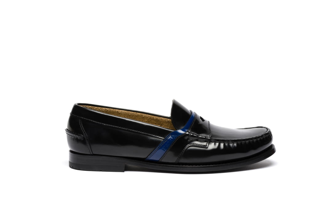 Fashion Week Milan Spring/Summer 2019 look 1 from the Prada collection menswear accessories