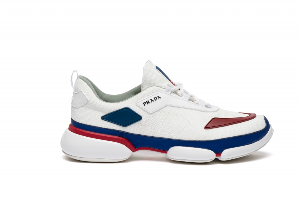 Fashion Week Milan Spring/Summer 2019 look 8 from the Prada collection menswear accessories