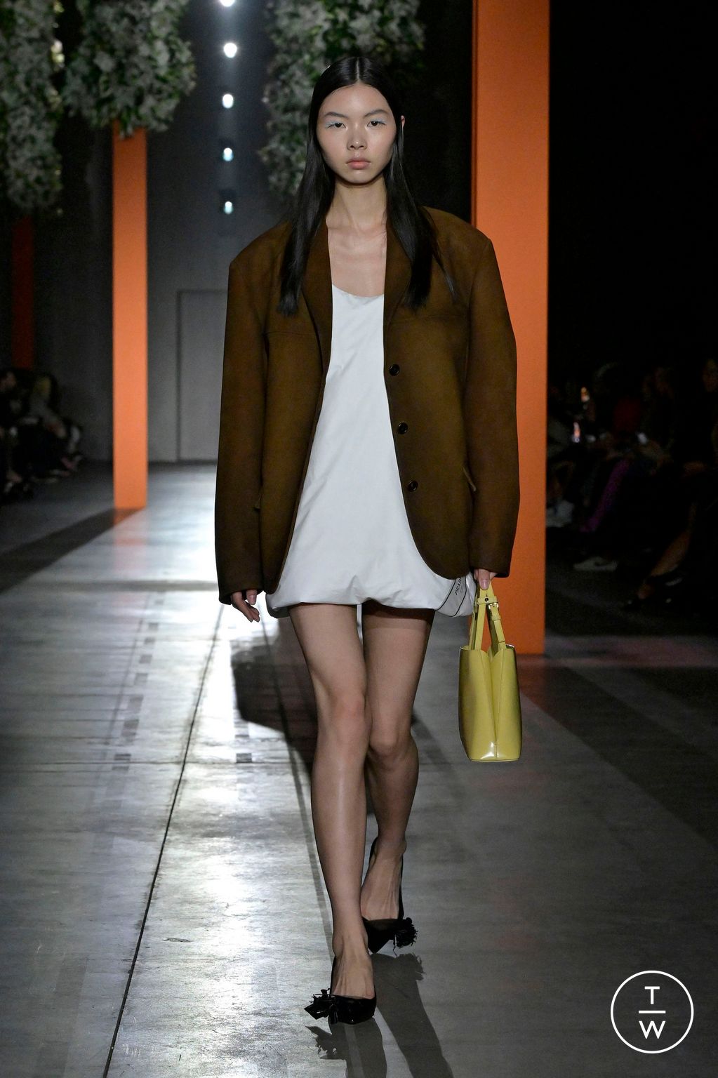 Fashion Week Milan Fall/Winter 2023 look 32 from the Prada collection womenswear