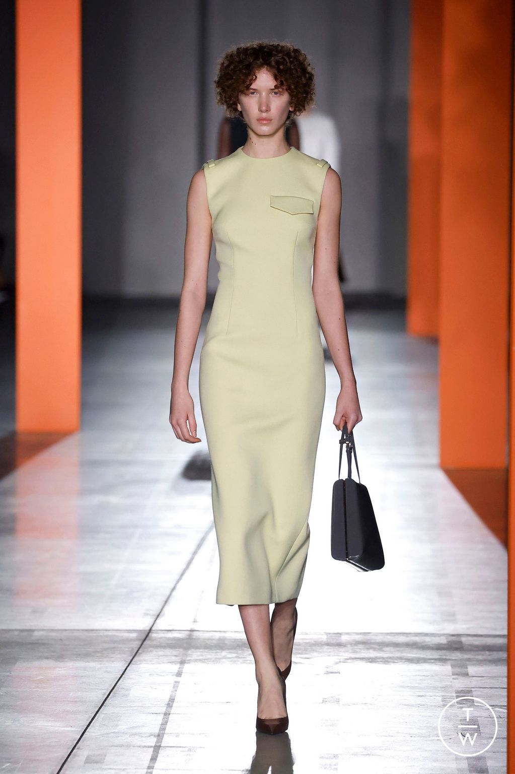 Fashion Week Milan Fall/Winter 2023 look 28 de la collection Prada womenswear