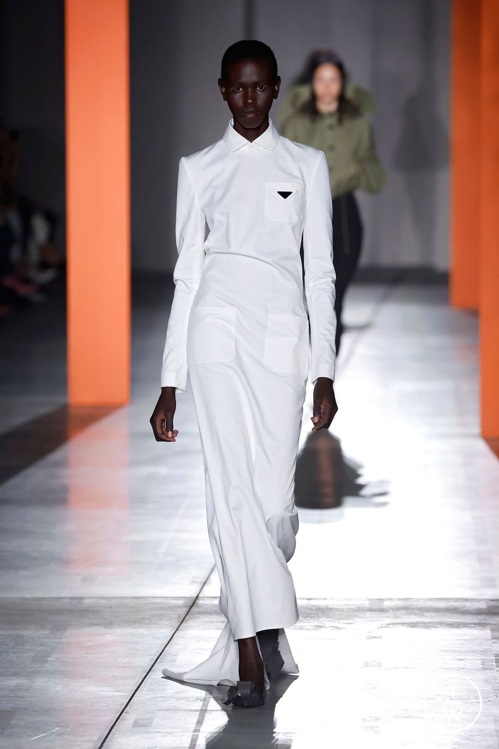 Fashion Week Milan Fall/Winter 2023 look 43 de la collection Prada womenswear