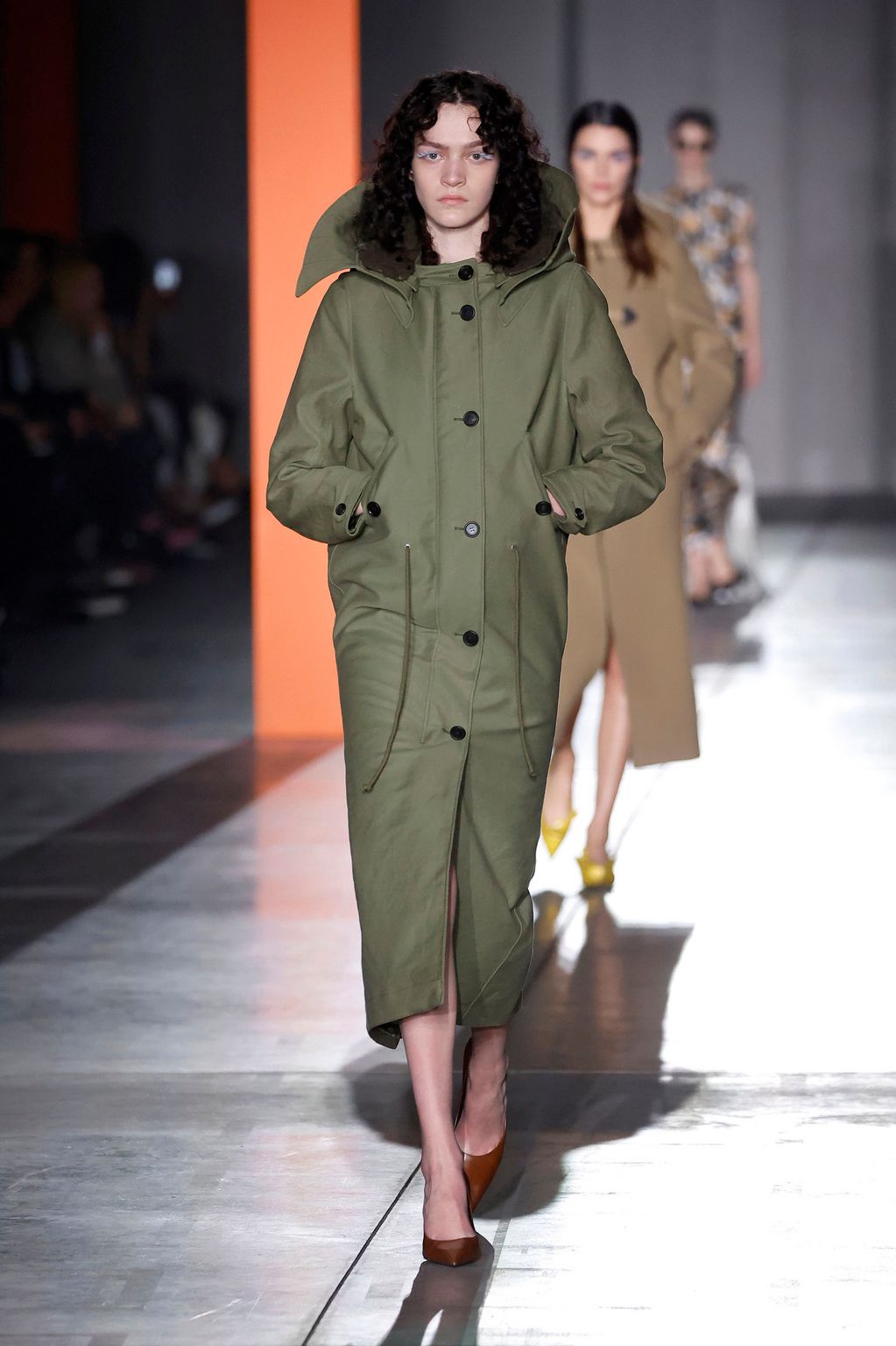 Fashion Week Milan Fall/Winter 2023 look 45 from the Prada collection 女装