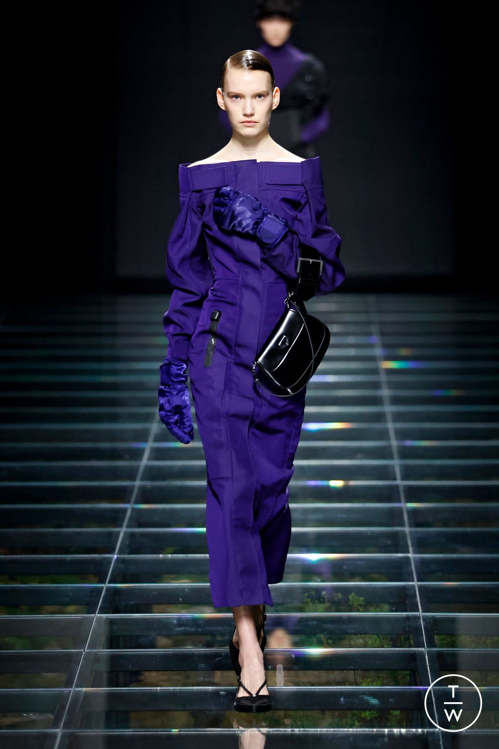 Fashion Week Milan Fall/Winter 2024 look 56 from the Prada collection 女装