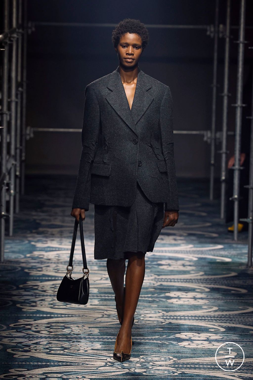 Fashion Week Milan Fall/Winter 2025 look 27 from the Prada collection womenswear