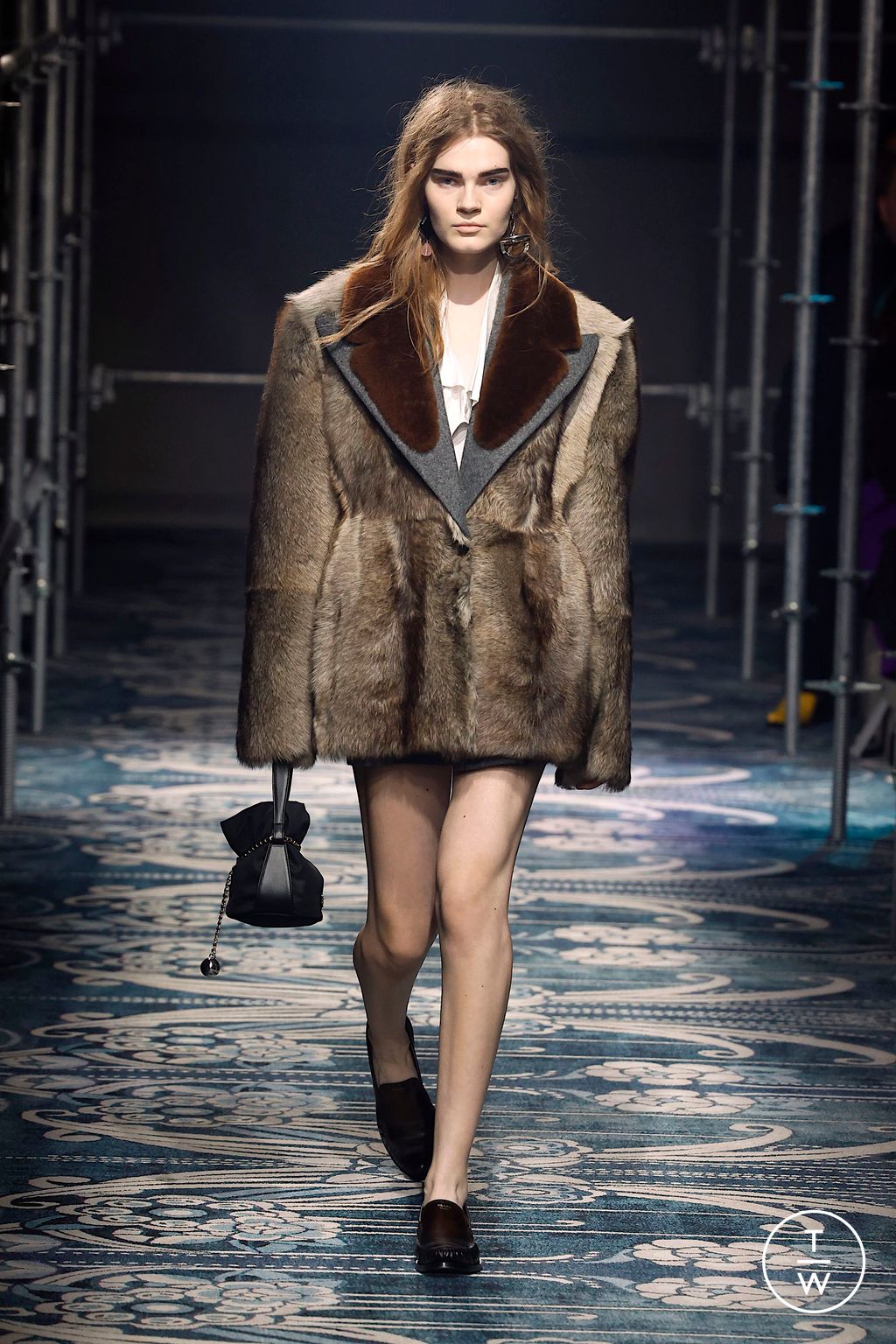 Fashion Week Milan Fall/Winter 2025 look 32 from the Prada collection womenswear