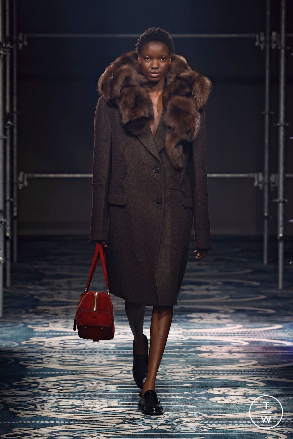 Fashion Week Milan Fall/Winter 2025 look 38 from the Prada collection womenswear