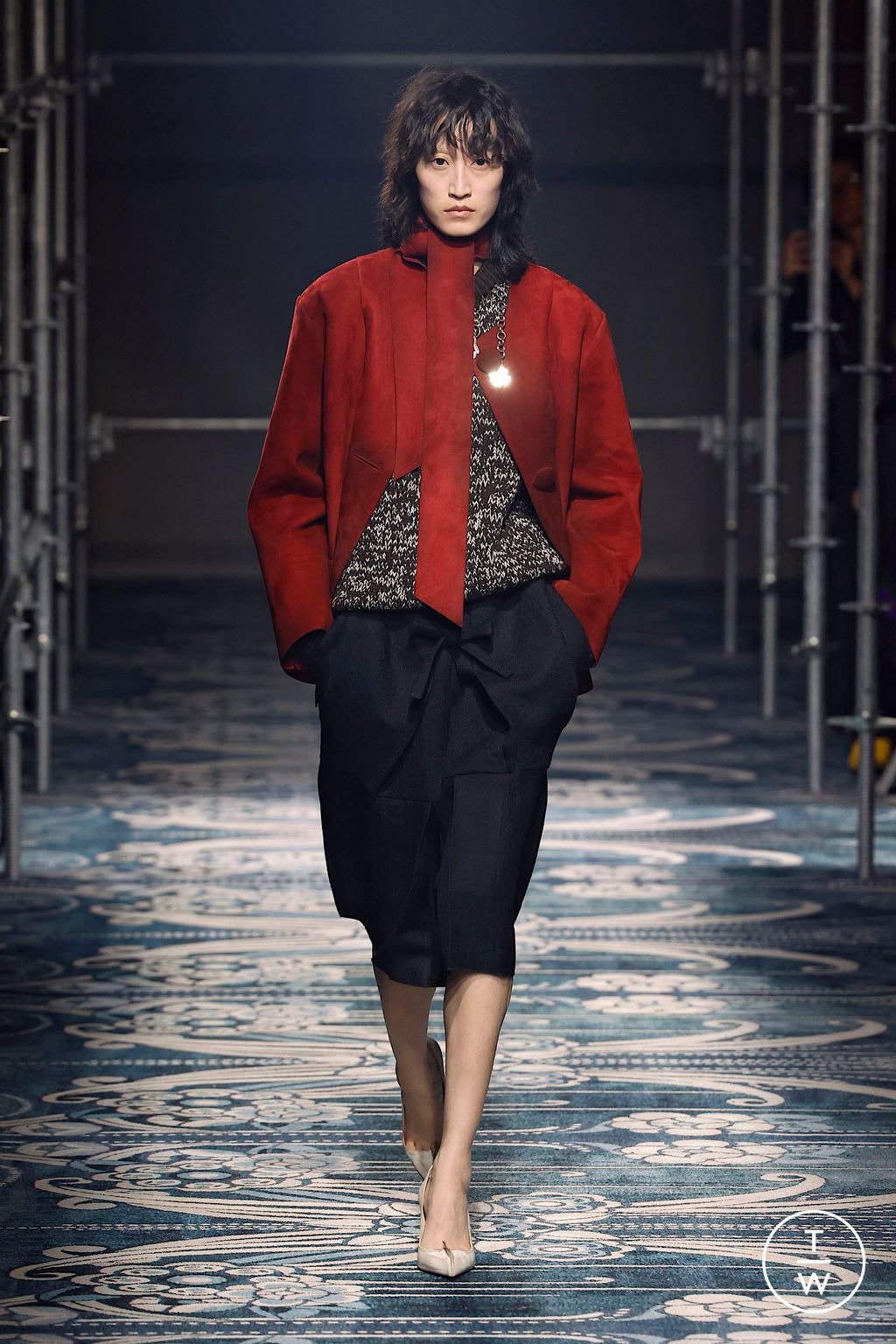 Fashion Week Milan Fall/Winter 2025 look 40 from the Prada collection womenswear