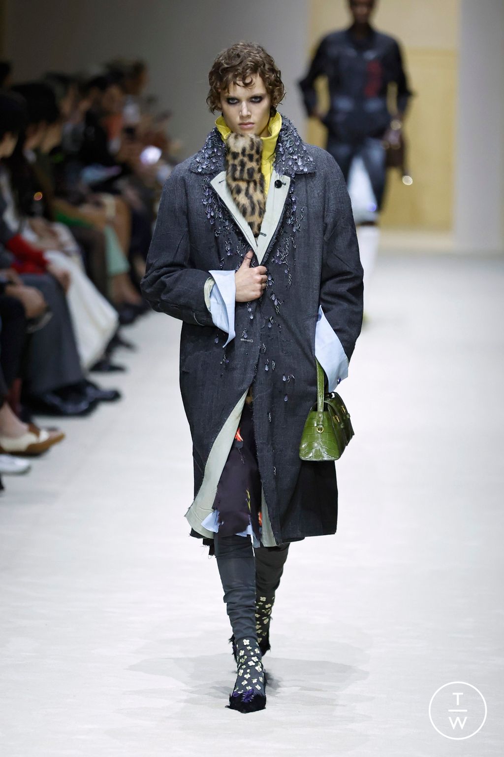 Fashion Week Milan Fall/Winter 2026 look 8 de la collection Prada womenswear