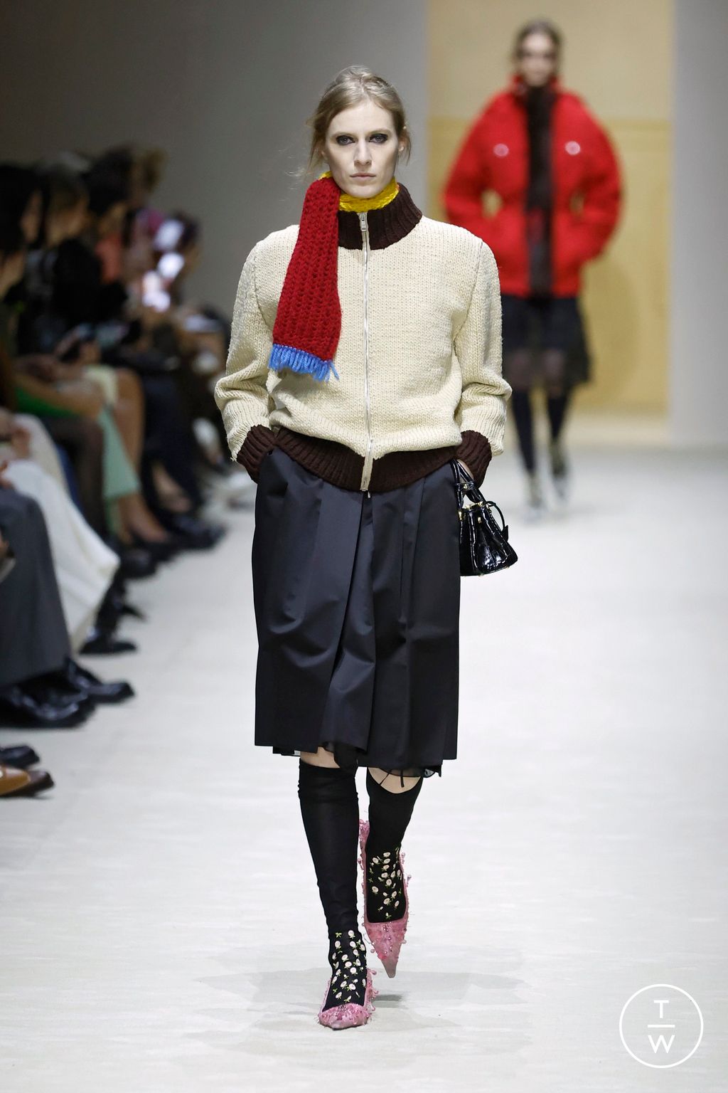 Fashion Week Milan Fall/Winter 2026 look 16 from the Prada collection 女装