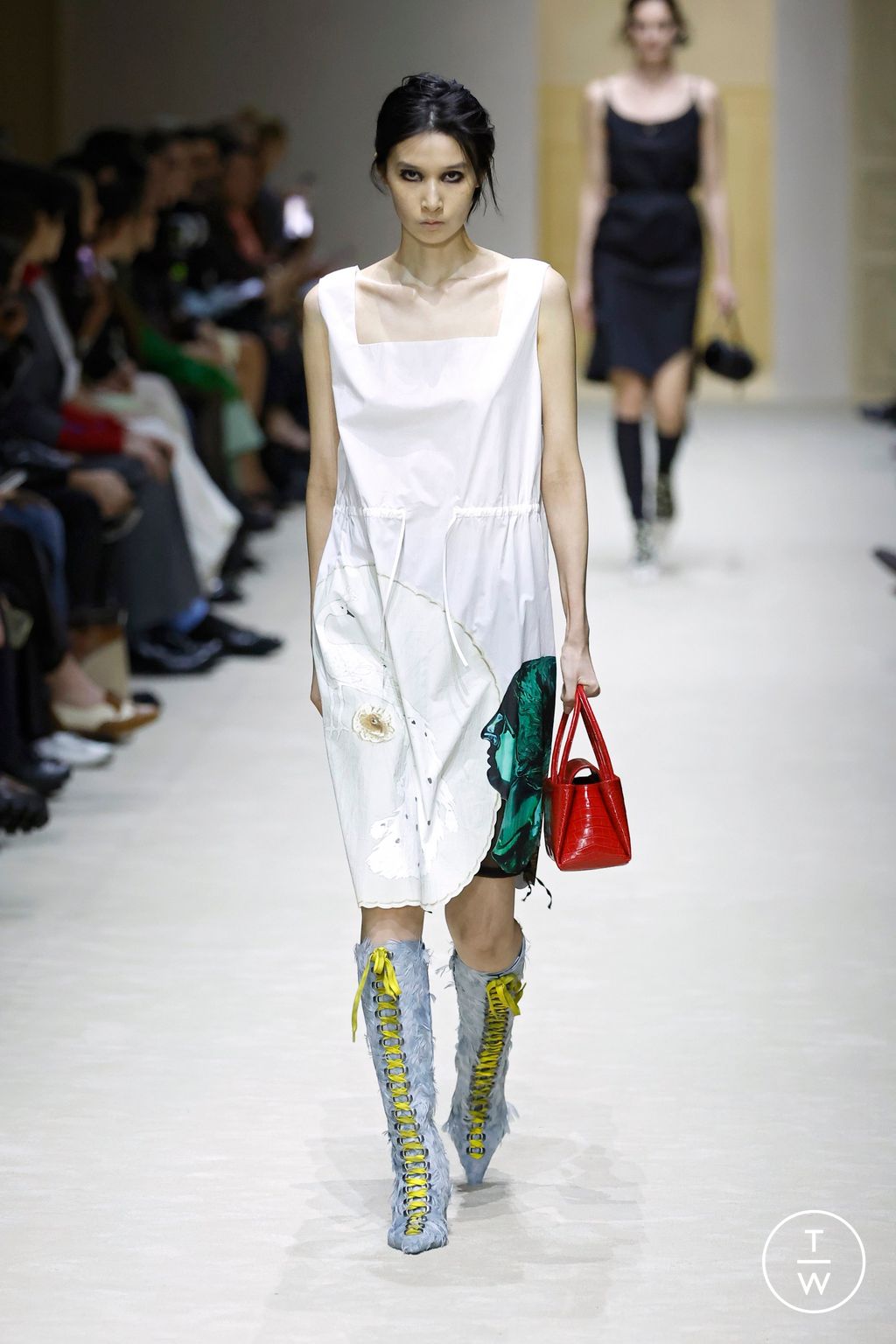Fashion Week Milan Fall/Winter 2026 look 57 from the Prada collection 女装