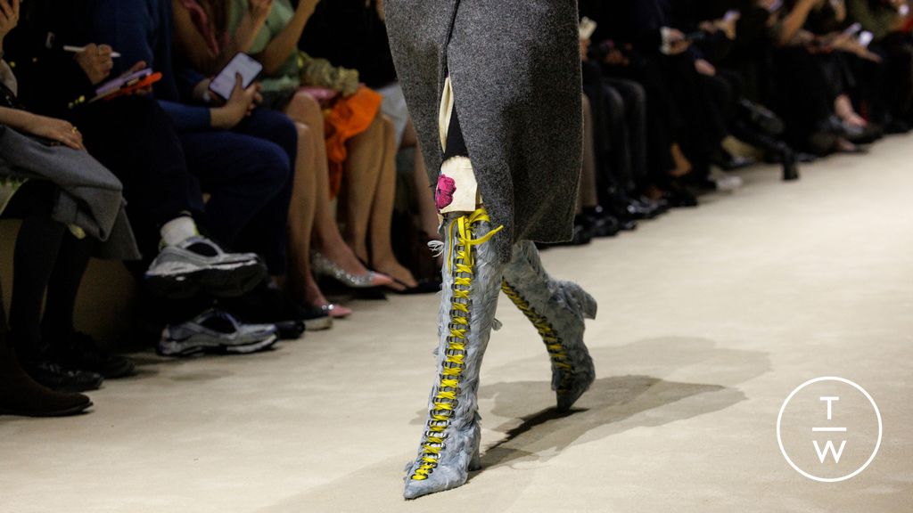 Fashion Week Milan Fall/Winter 2026 look 22 from the Prada collection 女装配饰