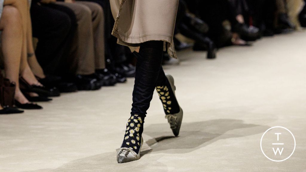 Fashion Week Milan Fall/Winter 2026 look 24 from the Prada collection womenswear accessories