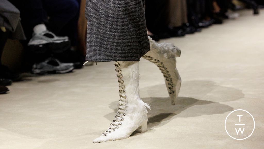 Fashion Week Milan Fall/Winter 2026 look 28 from the Prada collection womenswear accessories