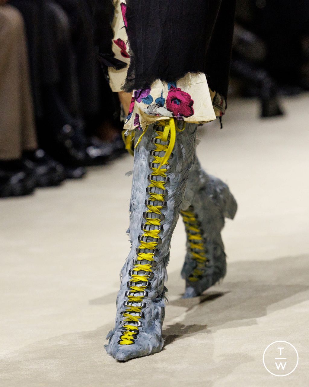 Fashion Week Milan Fall/Winter 2026 look 84 de la collection Prada womenswear accessories