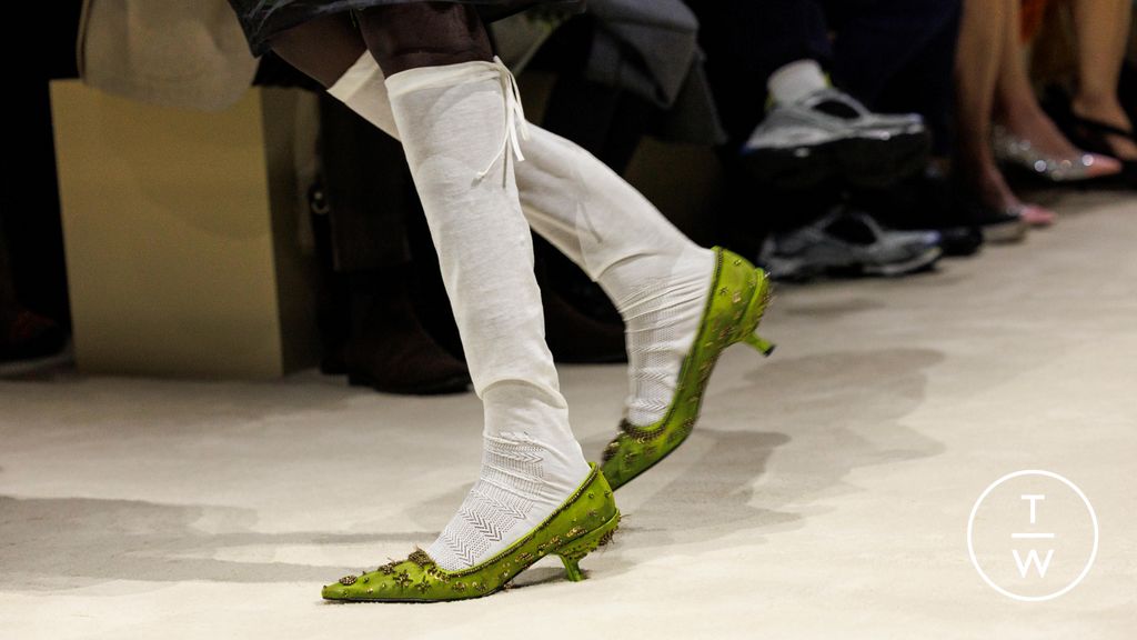 Fashion Week Milan Fall/Winter 2026 look 109 de la collection Prada womenswear accessories