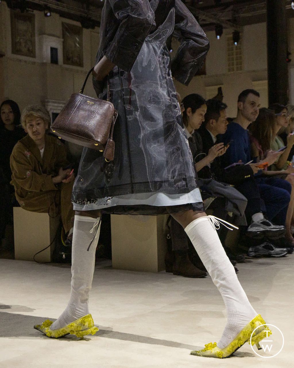 Fashion Week Milan Fall/Winter 2026 look 17 from the Prada collection 女装配饰