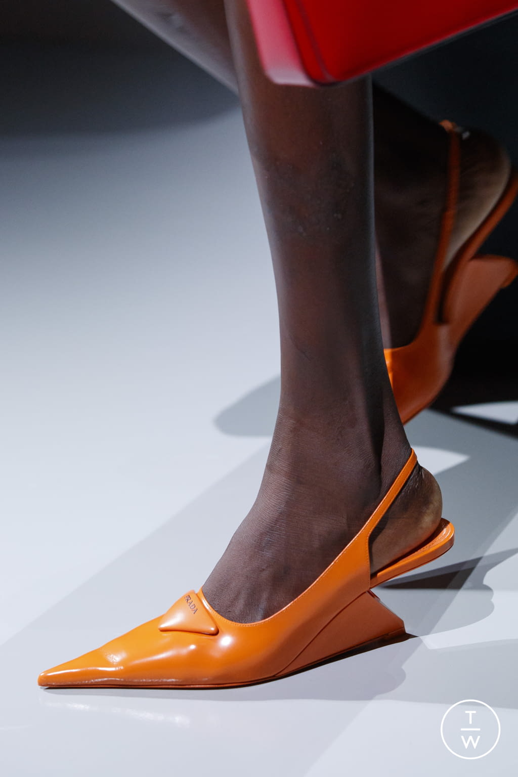 Fashion Week Milan Spring/Summer 2022 look 12 from the Prada collection 女装配饰