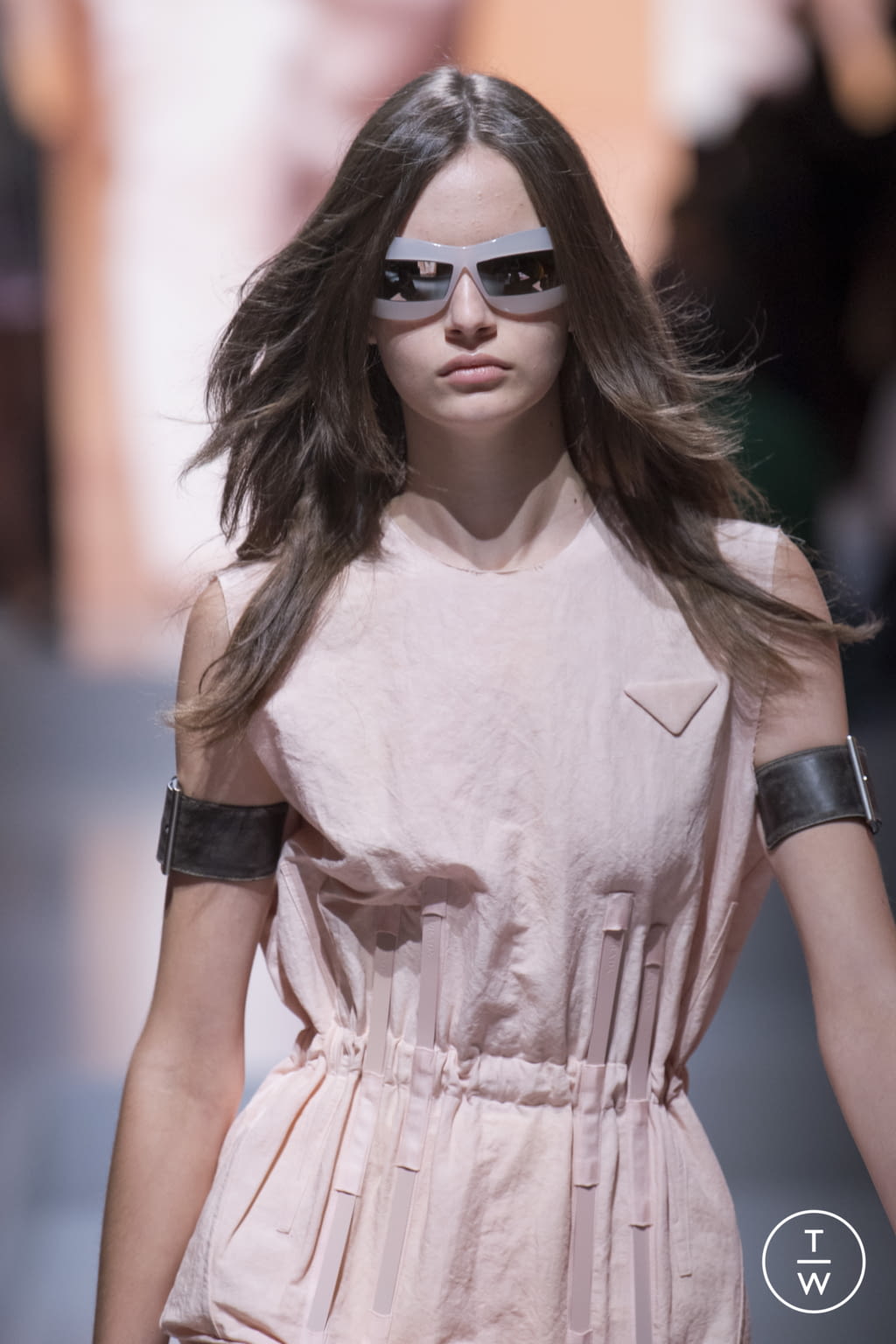 Fashion Week Milan Spring/Summer 2022 look 5 de la collection Prada womenswear accessories