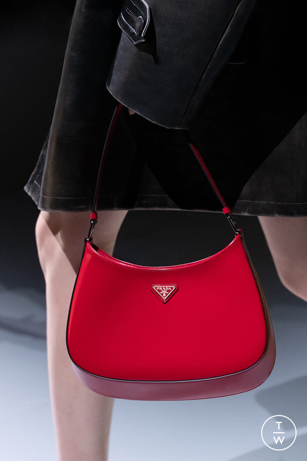 Fashion Week Milan Spring/Summer 2022 look 32 from the Prada collection 女装配饰