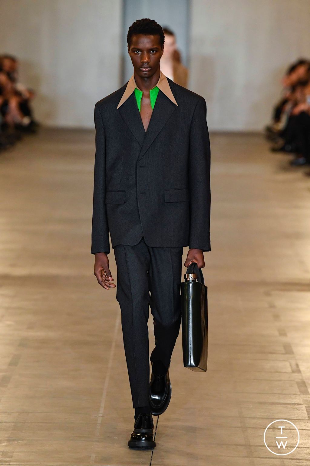 Fashion Week Milan Fall/Winter 2023 look 12 from the Prada collection 男装