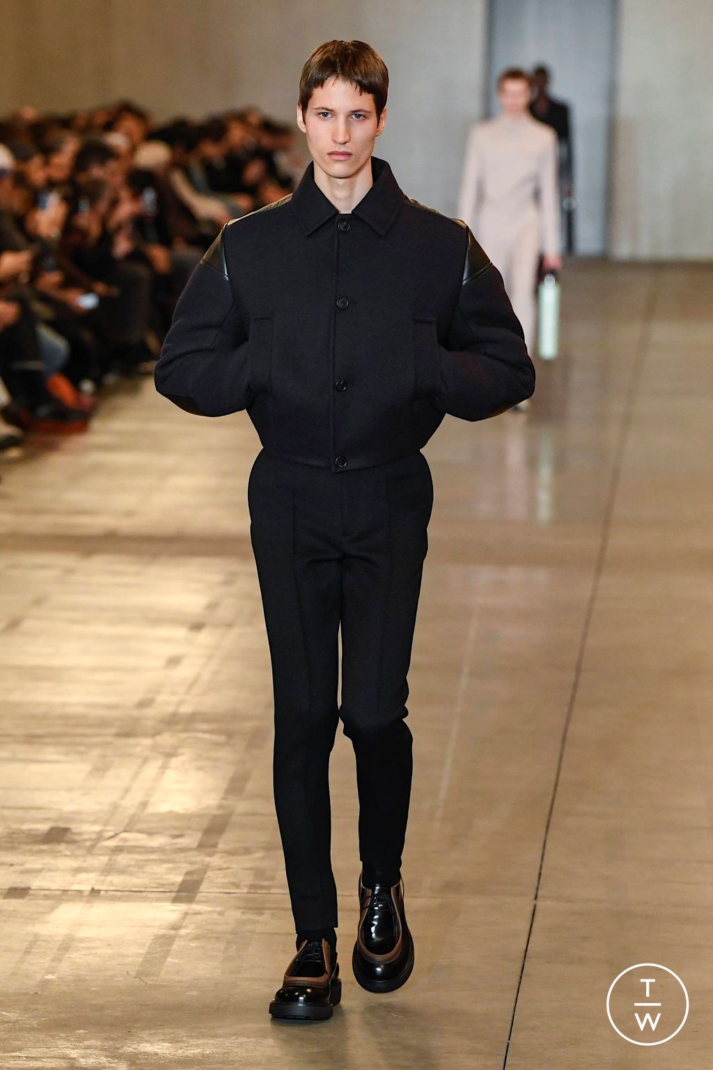 Fashion Week Milan Fall/Winter 2023 look 27 from the Prada collection 男装