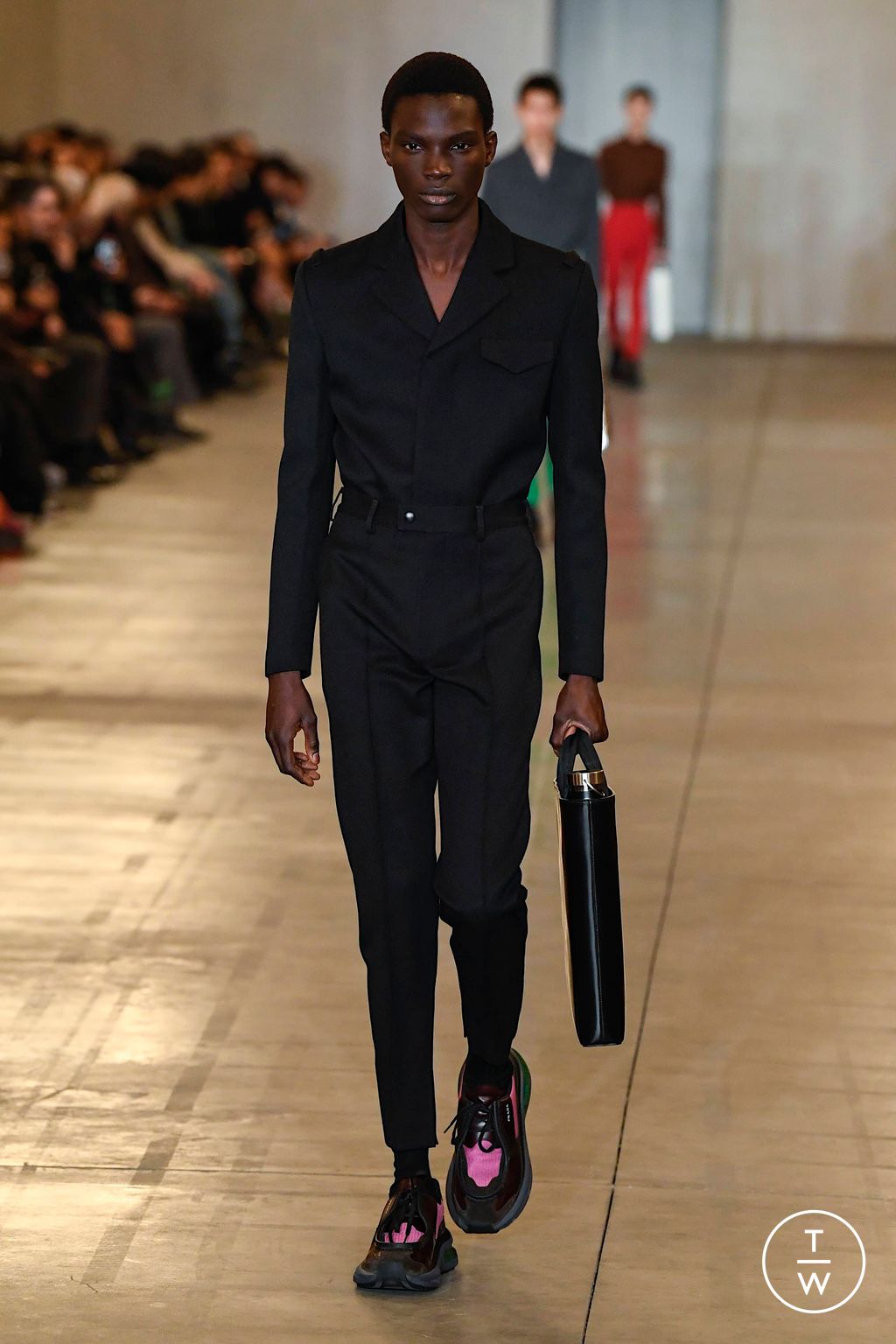 Fashion Week Milan Fall/Winter 2023 look 29 from the Prada collection menswear