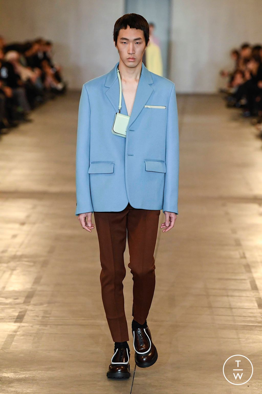 Fashion Week Milan Fall/Winter 2023 look 35 from the Prada collection menswear