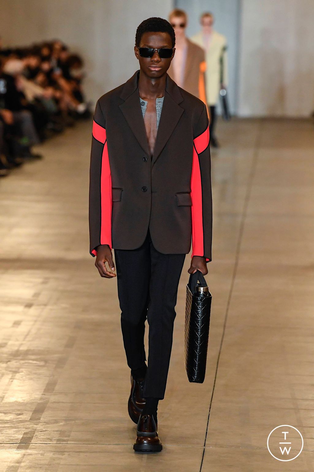 Fashion Week Milan Fall/Winter 2023 look 38 from the Prada collection 男装
