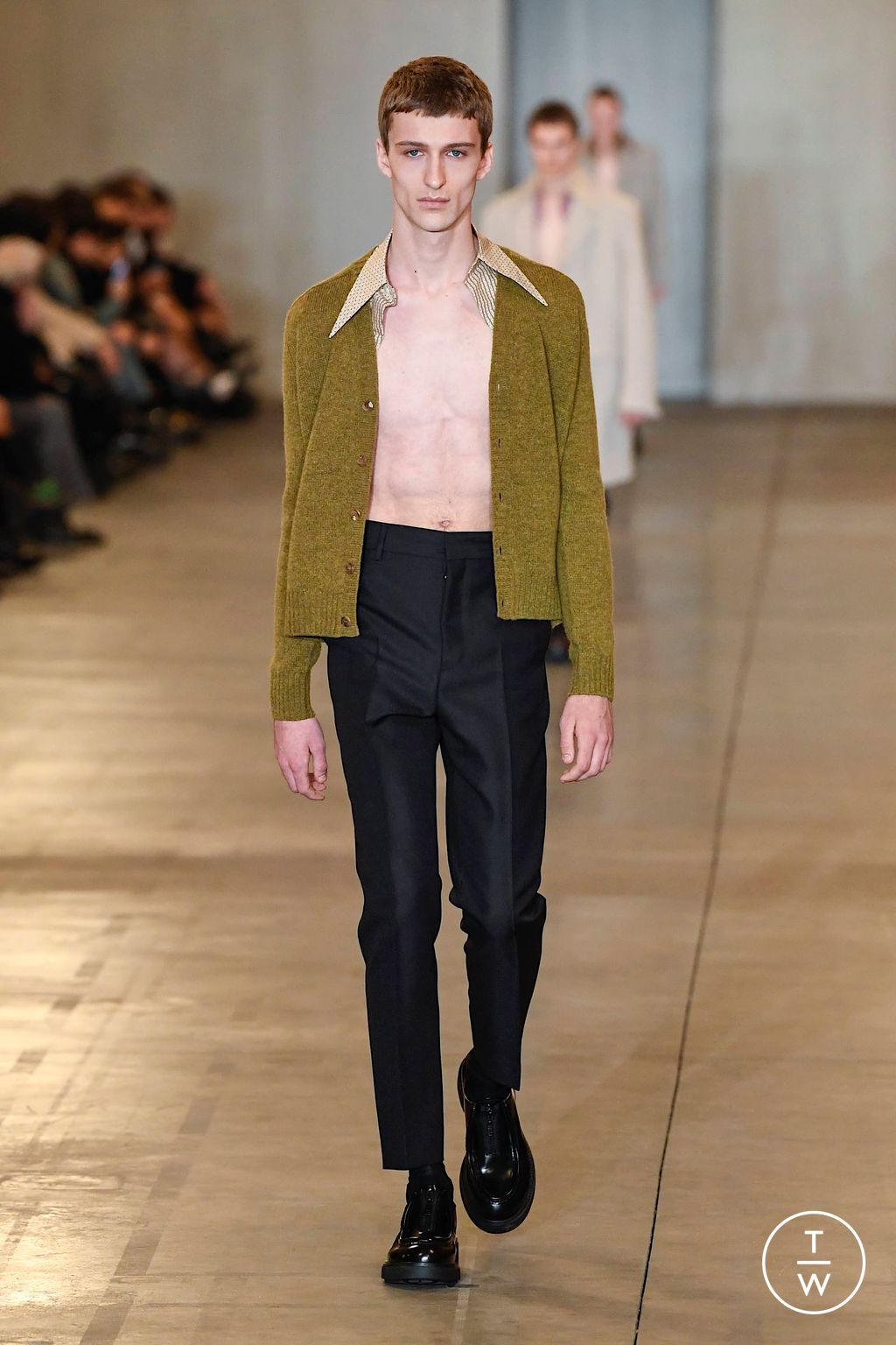 Fashion Week Milan Fall/Winter 2023 look 42 from the Prada collection 男装