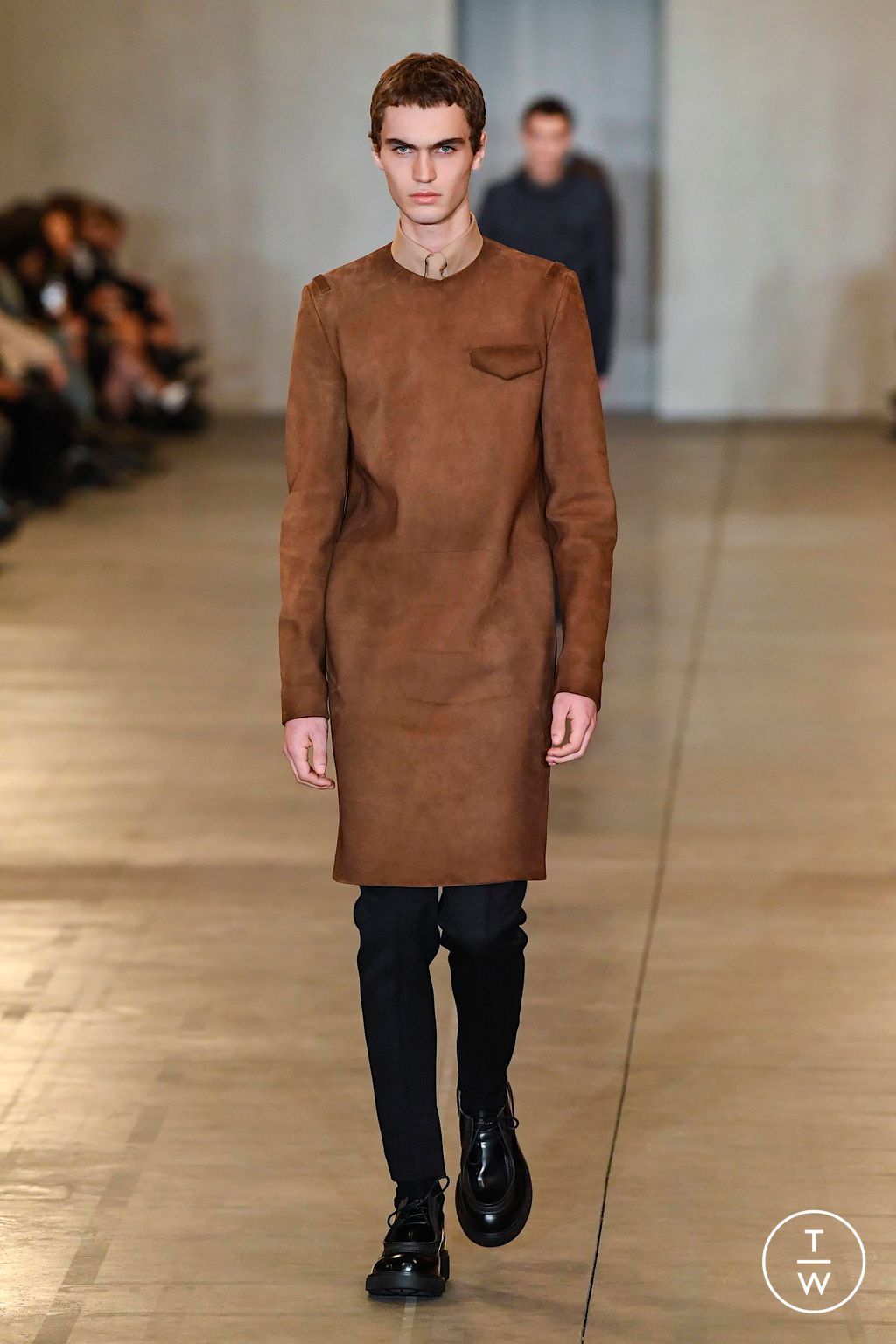 Fashion Week Milan Fall/Winter 2023 look 49 from the Prada collection 男装