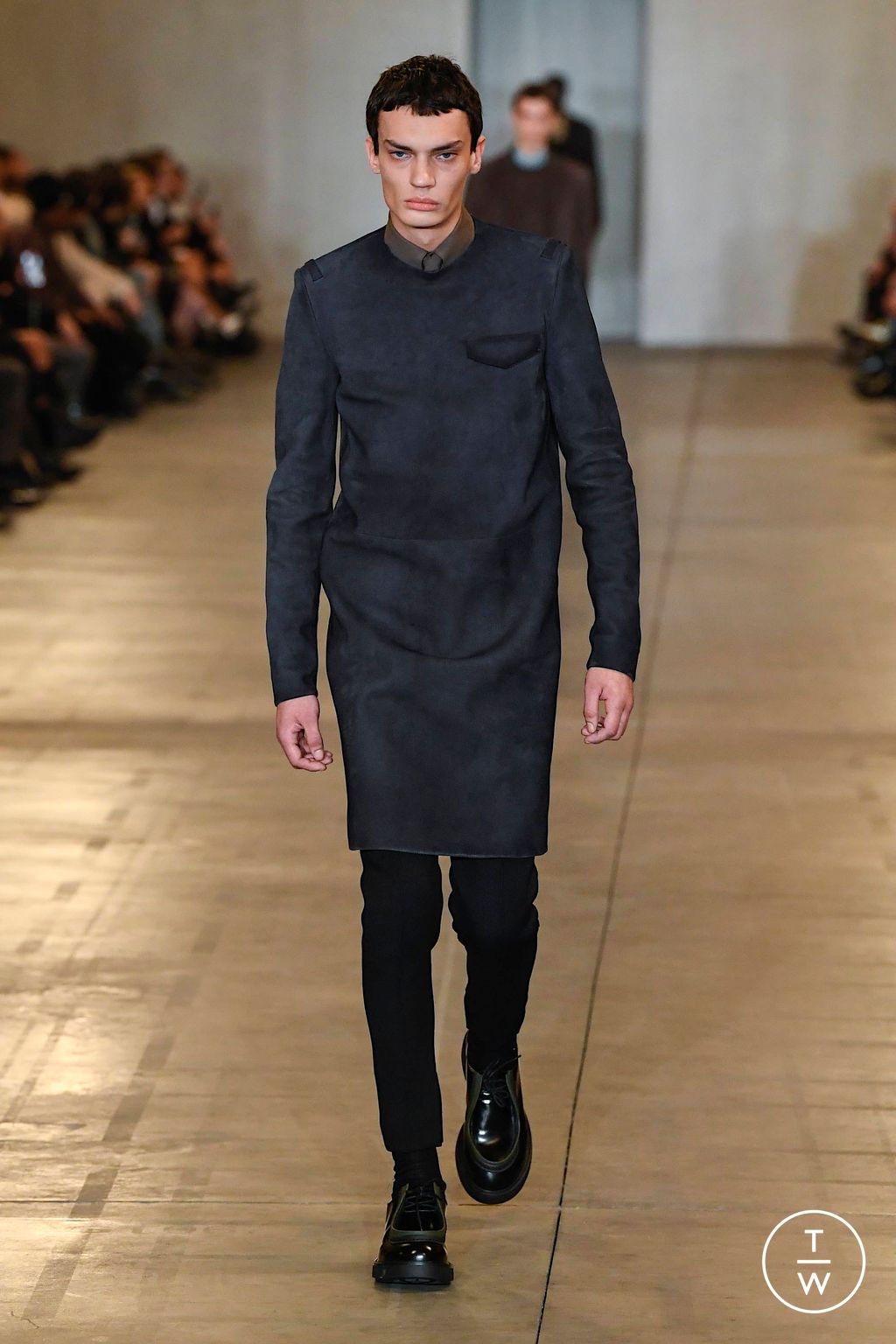 Fashion Week Milan Fall/Winter 2023 look 50 from the Prada collection menswear