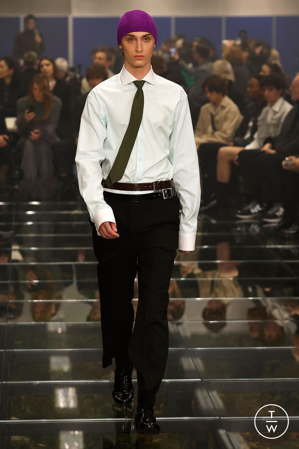 Fashion Week Milan Fall/Winter 2024 look 8 from the Prada collection 男装