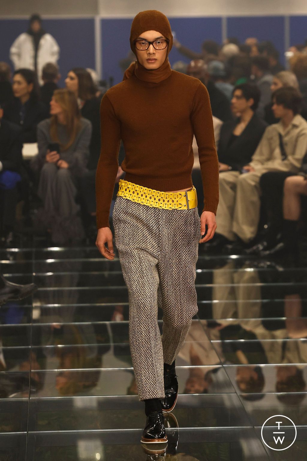 Fashion Week Milan Fall/Winter 2024 look 32 from the Prada collection menswear