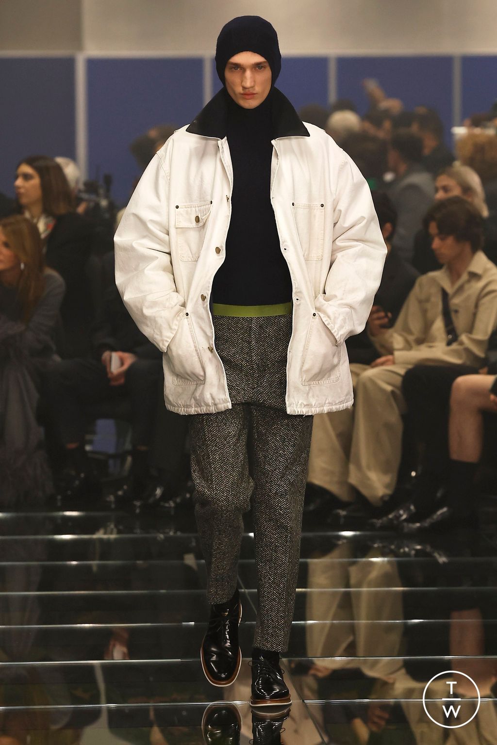 Fashion Week Milan Fall/Winter 2024 look 33 from the Prada collection 男装