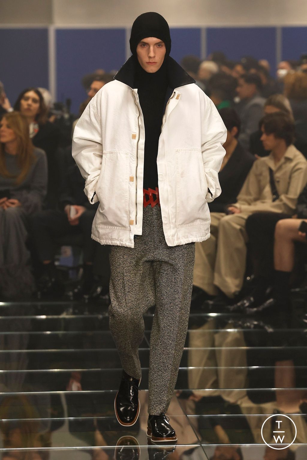 Fashion Week Milan Fall/Winter 2024 look 34 from the Prada collection menswear