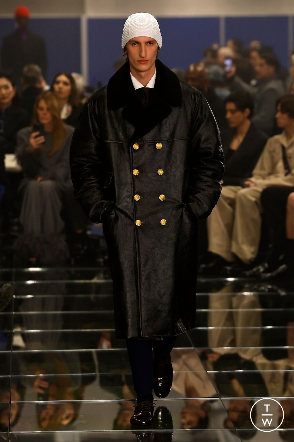 Fashion Week Milan Fall/Winter 2024 look 35 from the Prada collection 男装