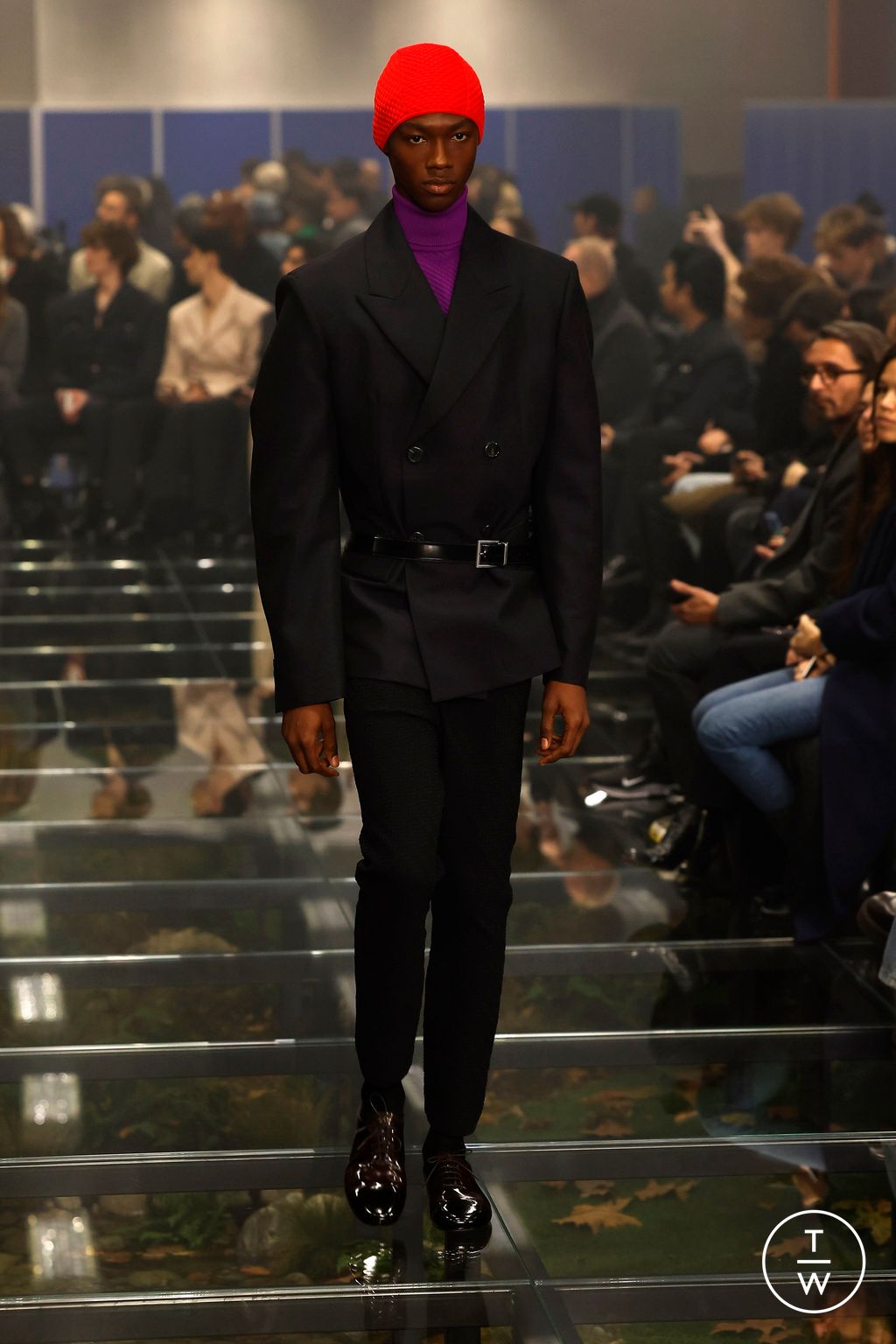 Fashion Week Milan Fall/Winter 2024 look 37 from the Prada collection menswear