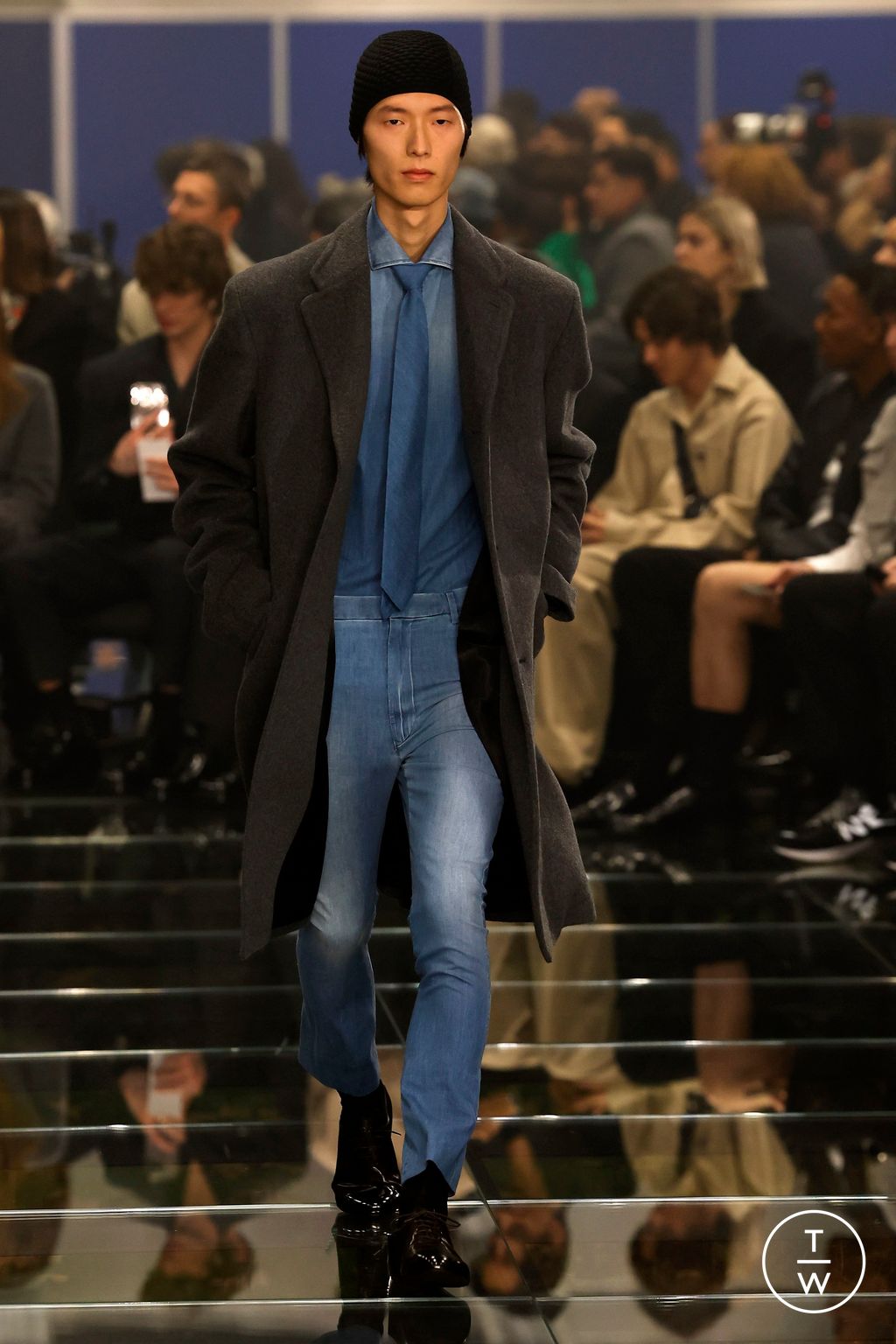 Fashion Week Milan Fall/Winter 2024 look 46 from the Prada collection 男装